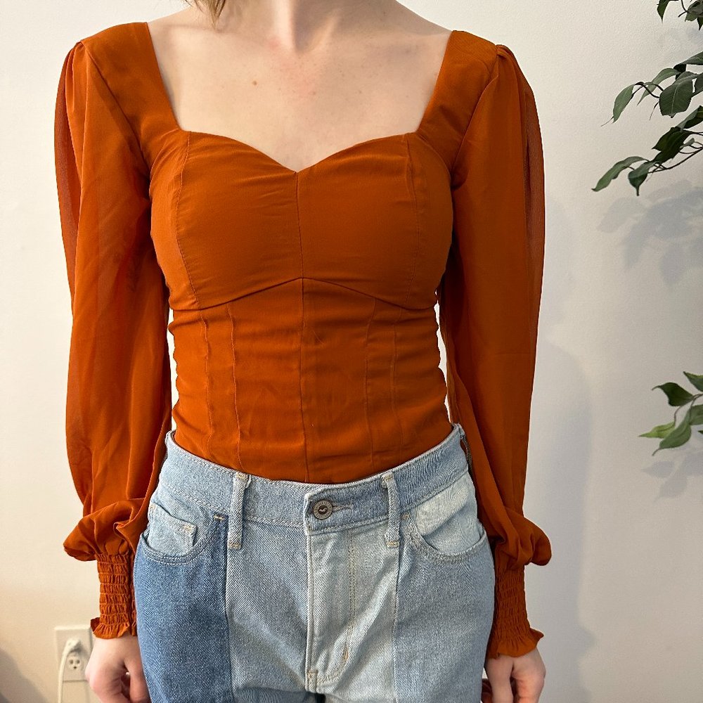 NEW, WITH TAGS. Abercrombie & Fitch Sweetheart Puff Sleeve Top